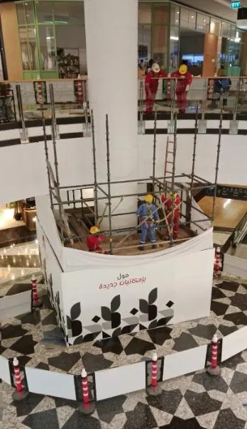 Mall of the Emirates -Controlled demolition in operational retail environment